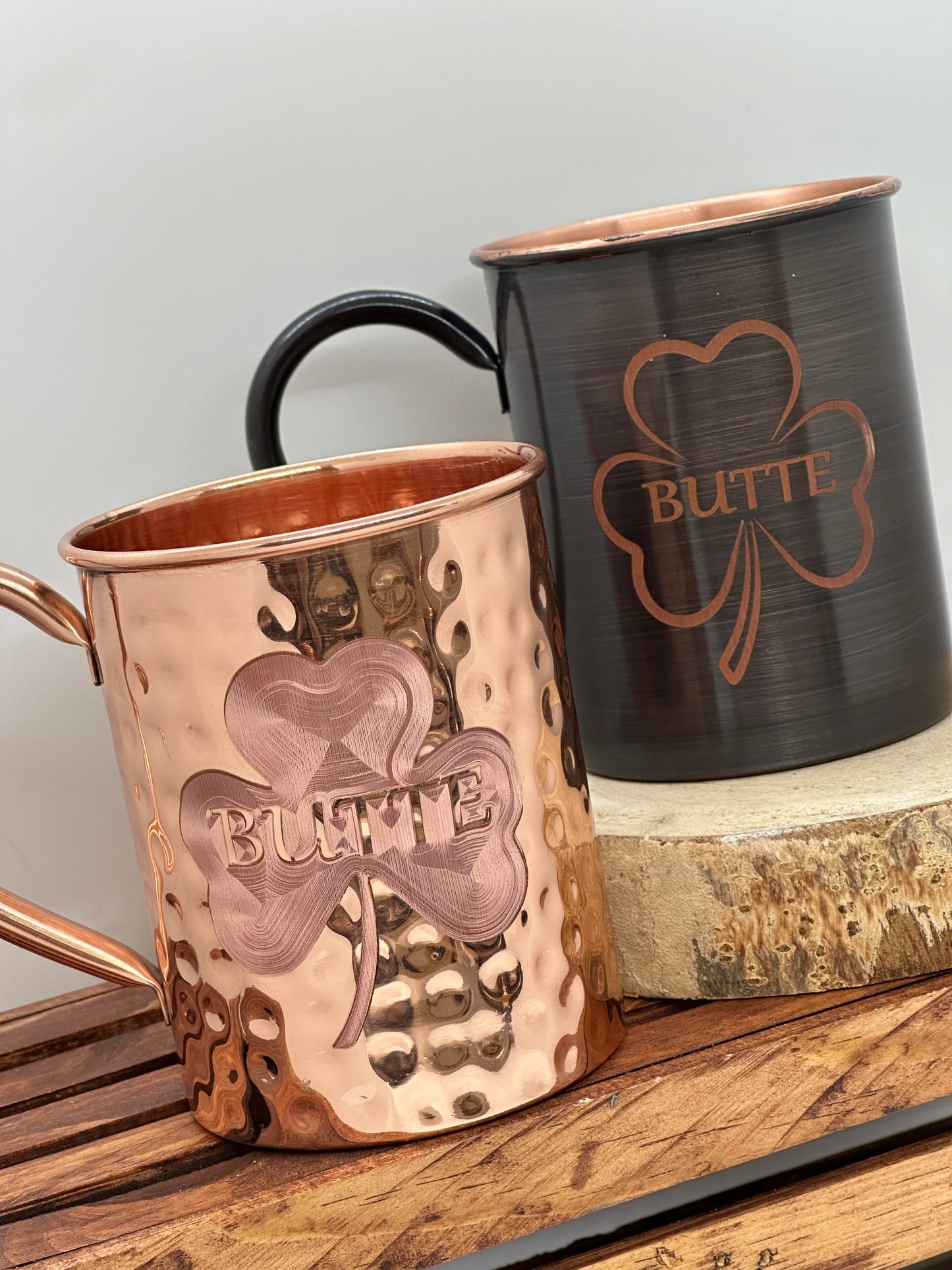 Shiny Hammered Straight Mug