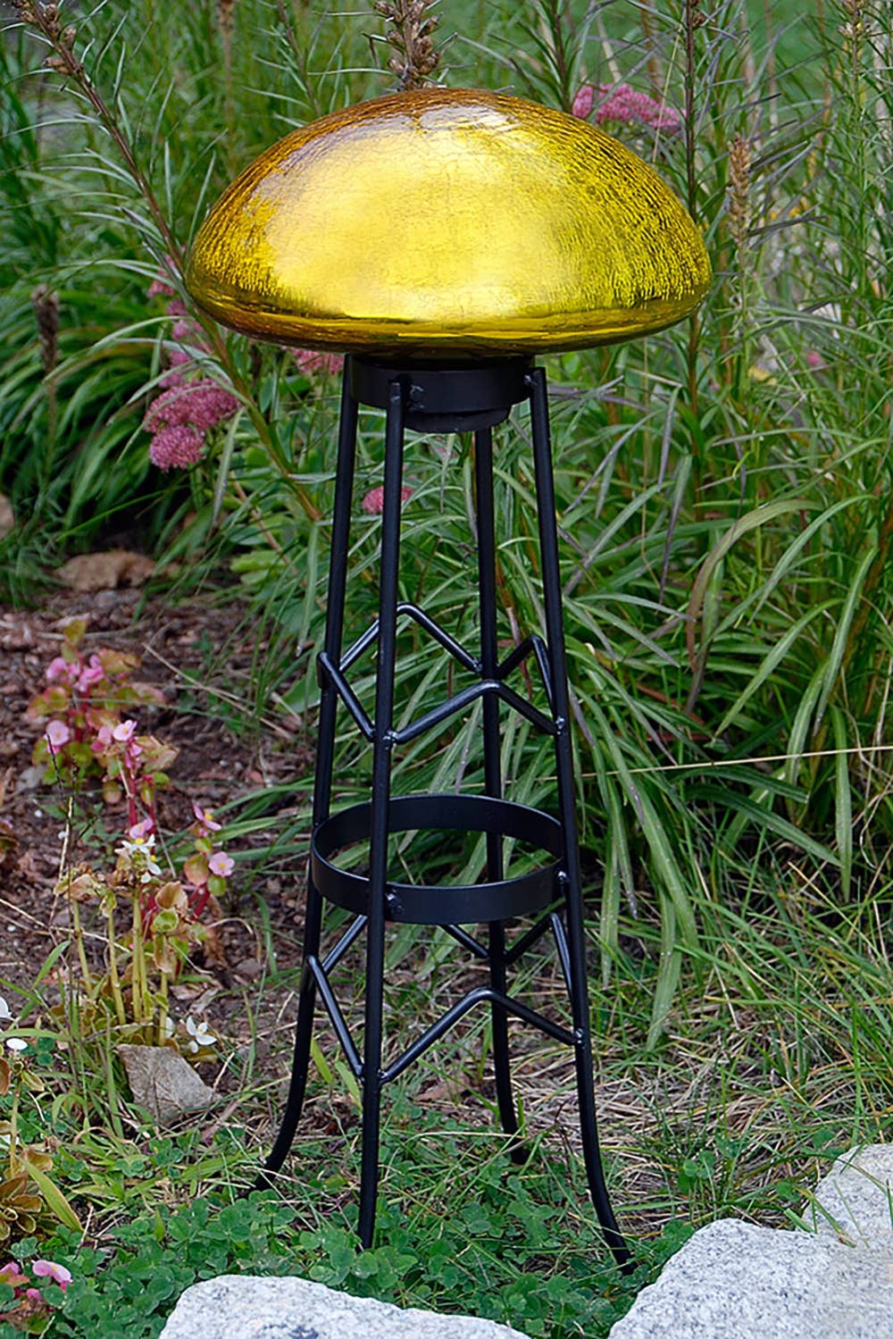 22" Toadstool Stand